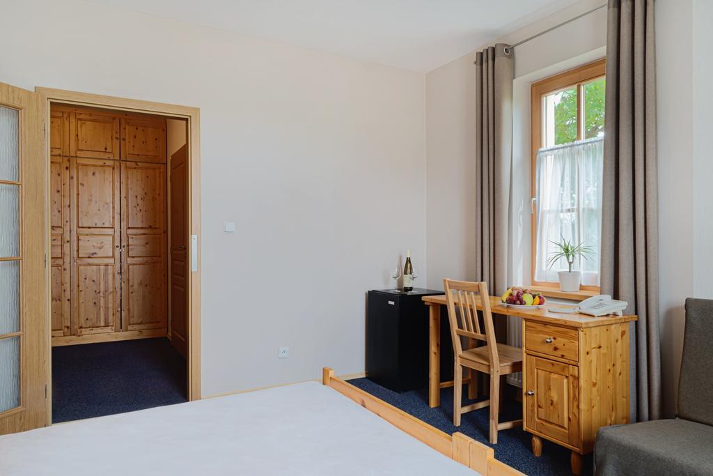 Hotel Pavlov Ngoại thất bức ảnh