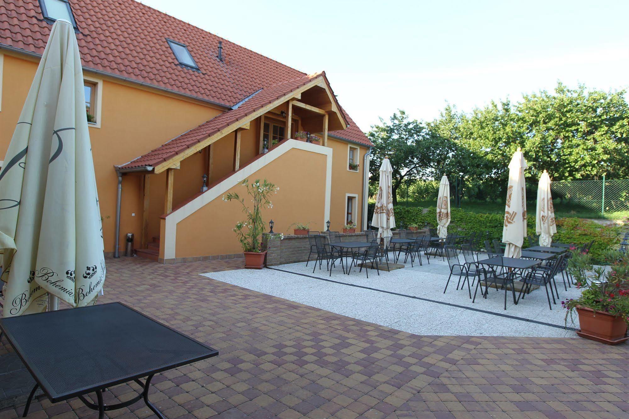 Hotel Pavlov Ngoại thất bức ảnh